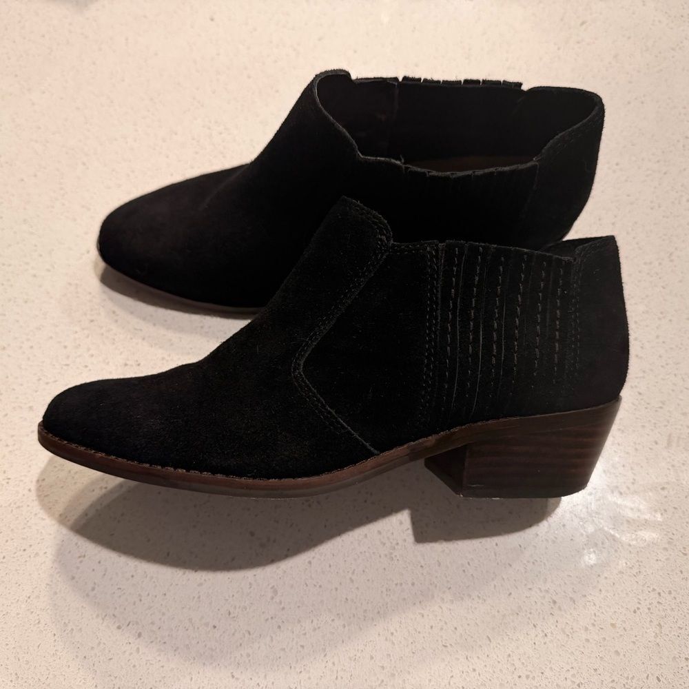 Lucky Brand LP-Folley Suede Ankle Bootie Black Size 8 Elastic Goring Stacked - Picture 6 of 9